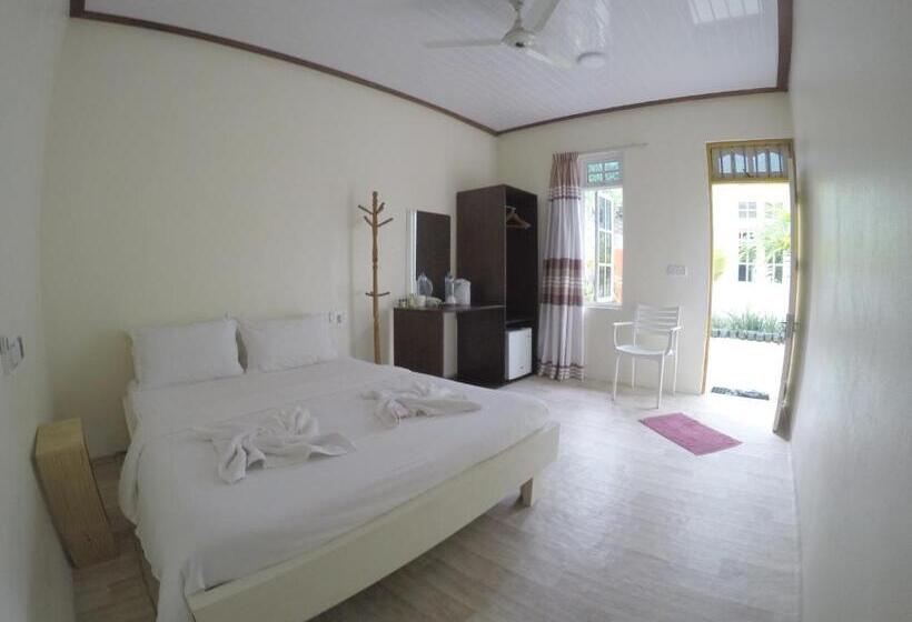 اتاق لوکس سه تخته, Konut By Thakuru