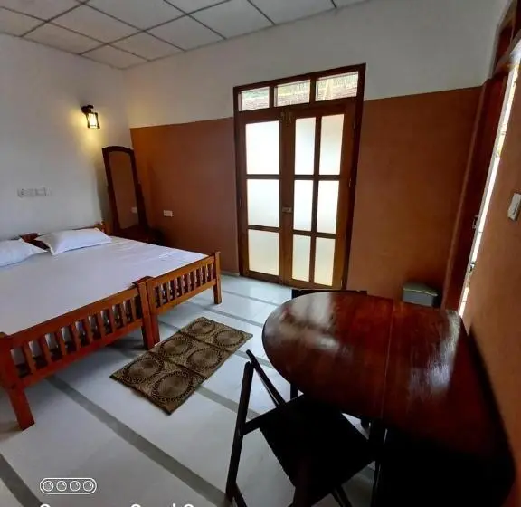 片側に海が見えるデラックスルーム, La Vira Beach Villa
