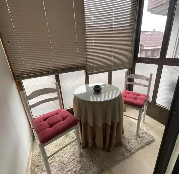اتاق لوکس, Residencia Universidad