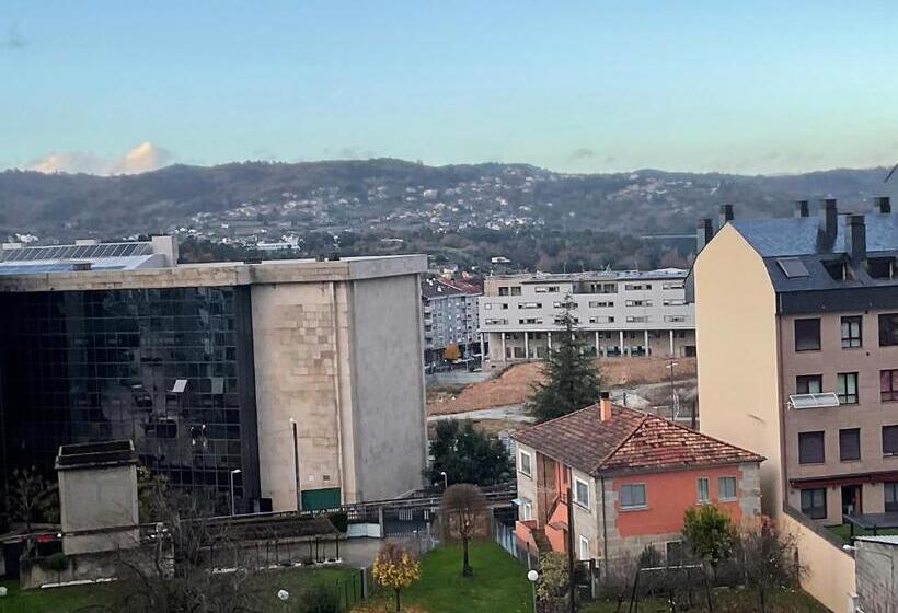 اتاق لوکس, Residencia Universidad