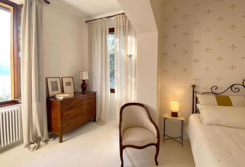 غرفة قياسية ثلاثية, Villa Lina