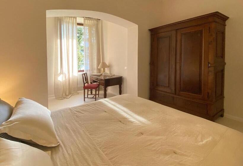 غرفة قياسية مطلّة علي البحيرة, Villa Lina