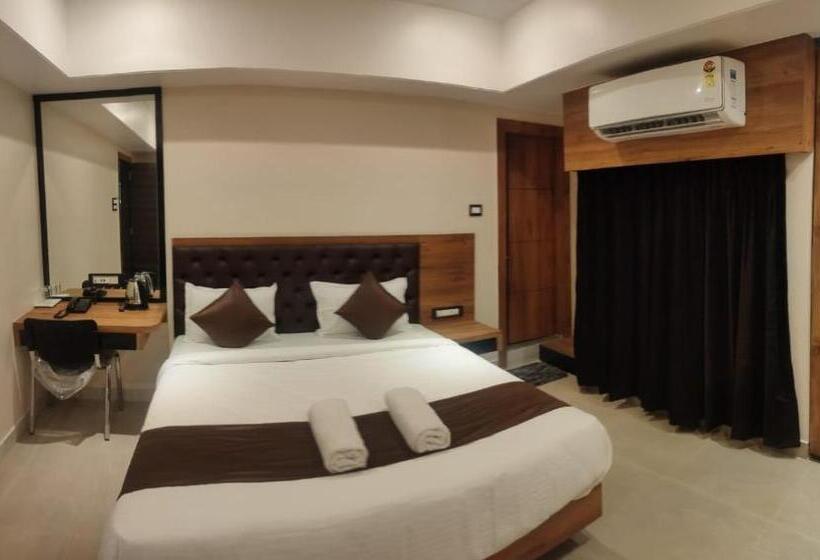 Chambre Deluxe, Aditya Inn
