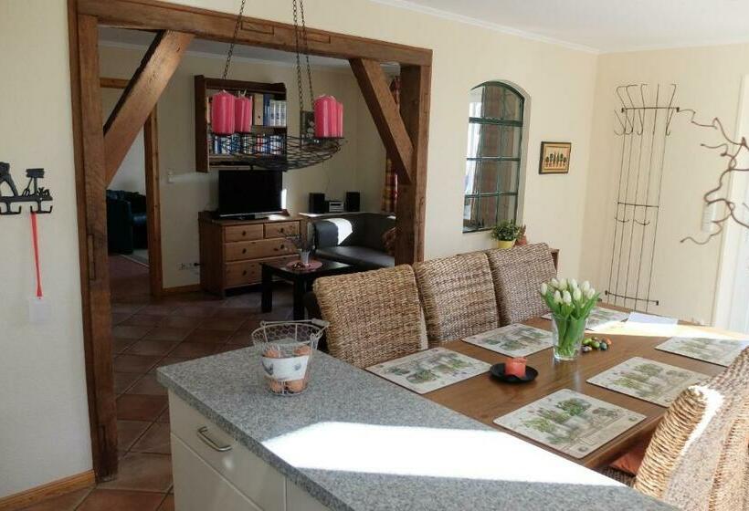 Апартаменты 1 Спальня с Террасой, Ferienwohnung Innenhof