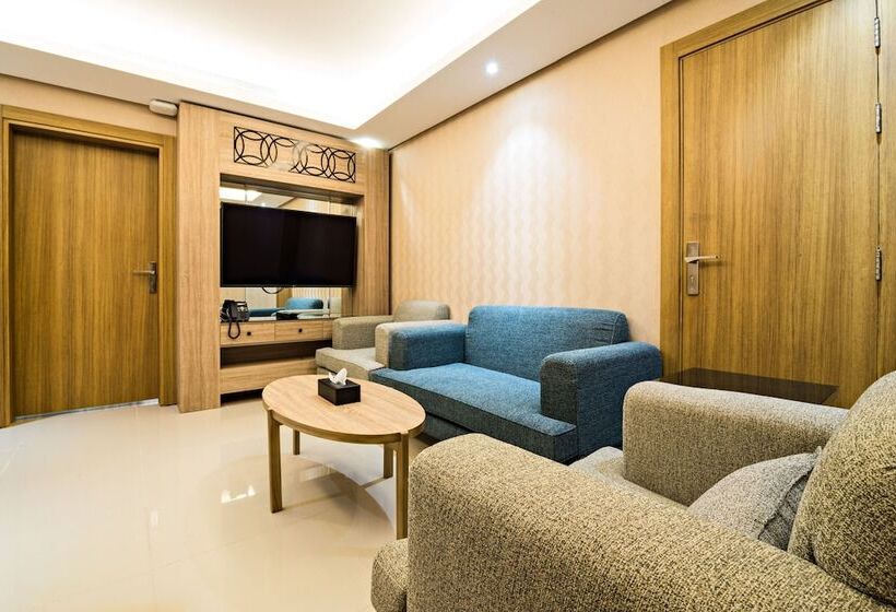 Family Suite, Mirnian