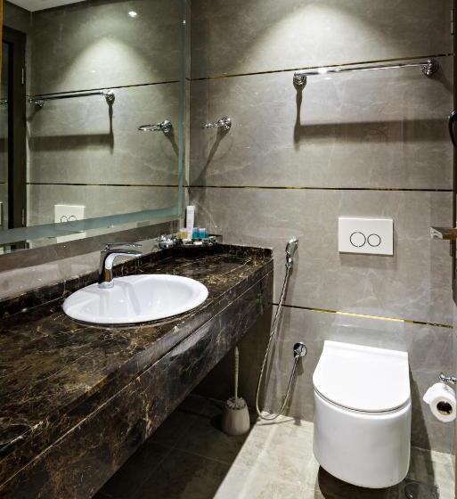 سوییت اجرایی, Mirnian