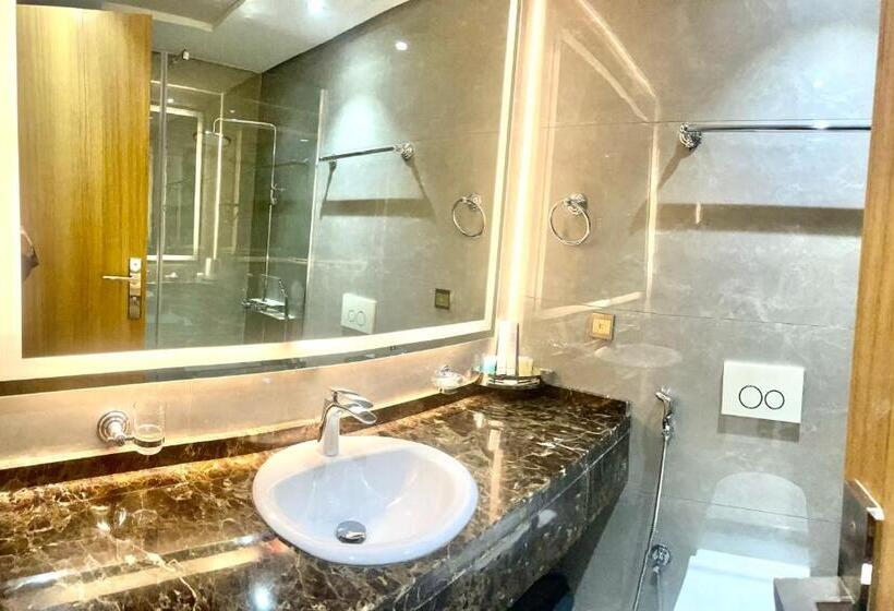 سوییت خانوادگی, Mirnian