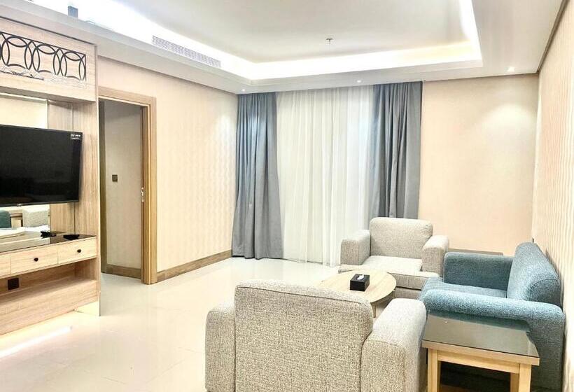 Family Suite, Mirnian