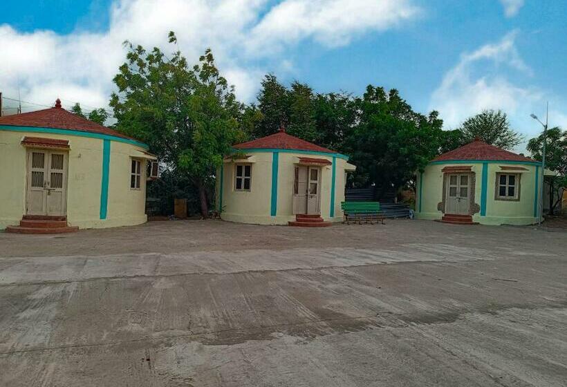 디럭스 룸, Rann Of Kachchh