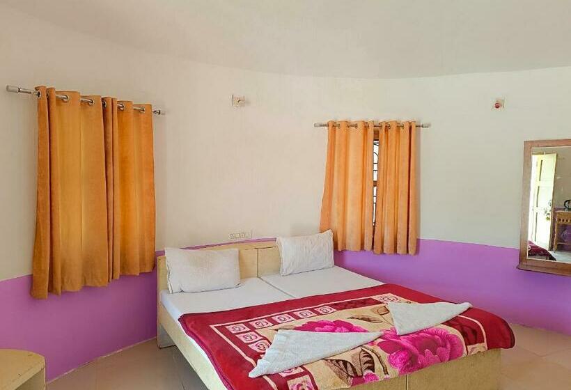 디럭스 룸, Rann Of Kachchh