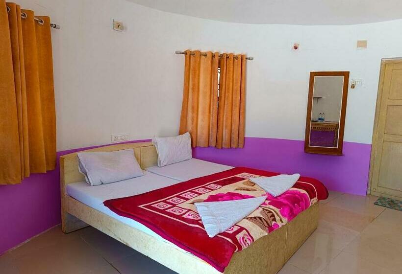 디럭스 룸, Rann Of Kachchh