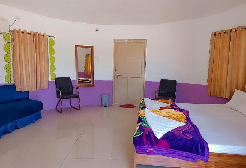 디럭스 룸, Rann Of Kachchh