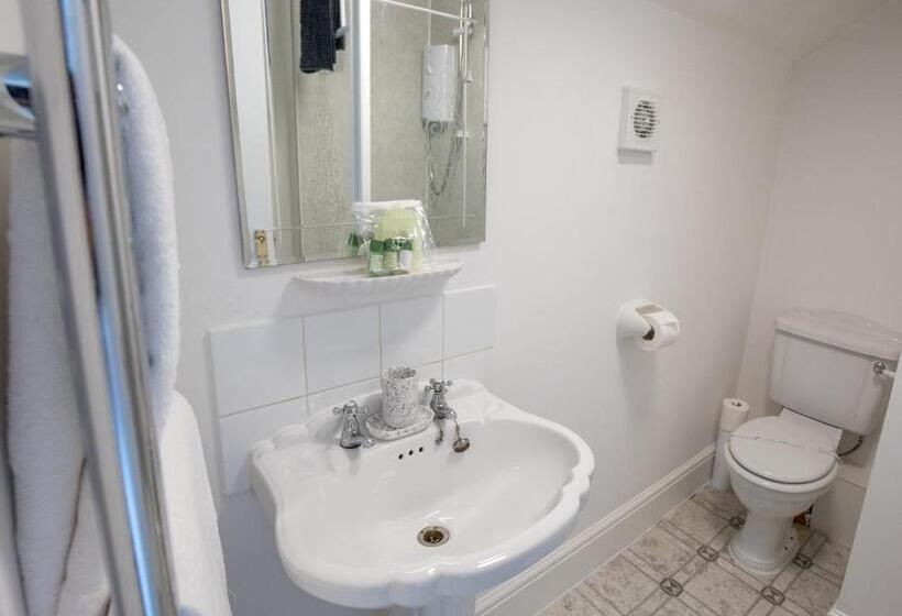 スタンダードルーム, The Tiger Inn