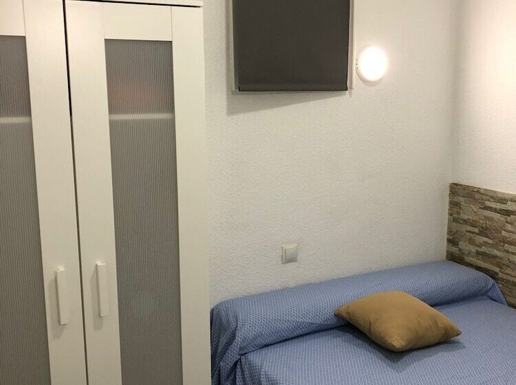 اتاق استاندارد با سرویس بهداشتی مشترک, Hostal Noche Y Dia