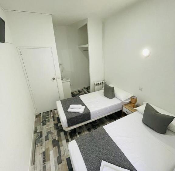 اتاق استاندارد با سرویس بهداشتی مشترک, Hostal Noche Y Dia