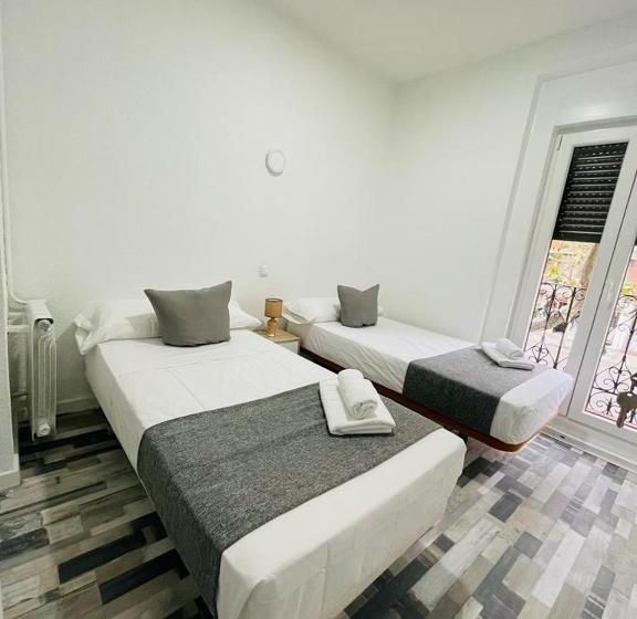 اتاق استاندارد با سرویس بهداشتی مشترک, Hostal Noche Y Dia