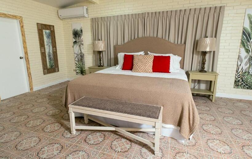 سوئیت با تخت بزرگ, Angeli Gardens Boutique