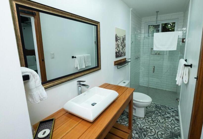 اتاق استاندارد با تخت بزرگ, Angeli Gardens Boutique