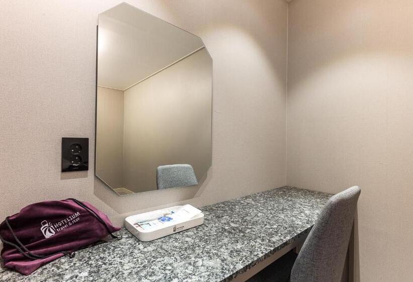 Номер Стандарт, Lium