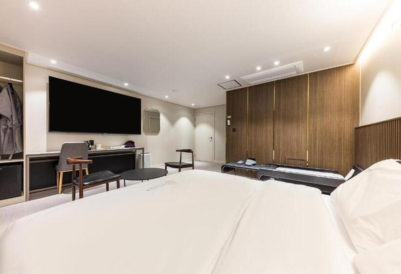 Люкс Superior, Lium