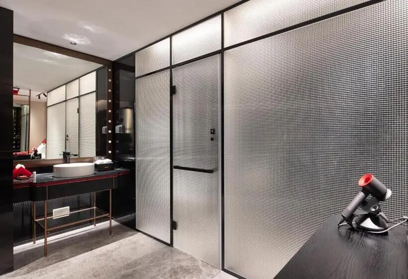 اتاق سوپریور, Radisson Red Hotel Zhuhai Gongbei Port