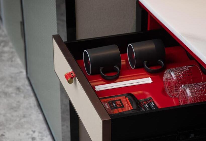 جناح إدارى, Radisson Red Hotel Zhuhai Gongbei Port