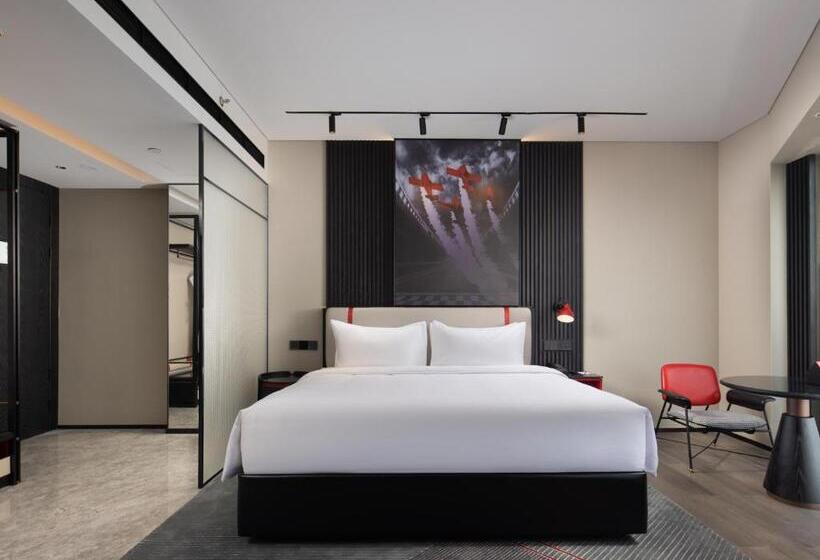 غرفة ديلوكس مطلّة علي البحر, Radisson Red Hotel Zhuhai Gongbei Port