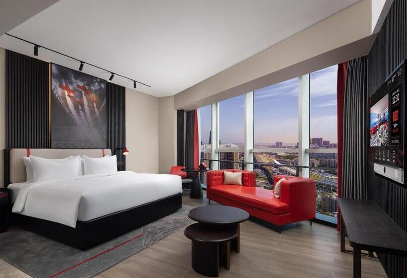 غرفة ديلوكس مطلّة علي البحر, Radisson Red Hotel Zhuhai Gongbei Port