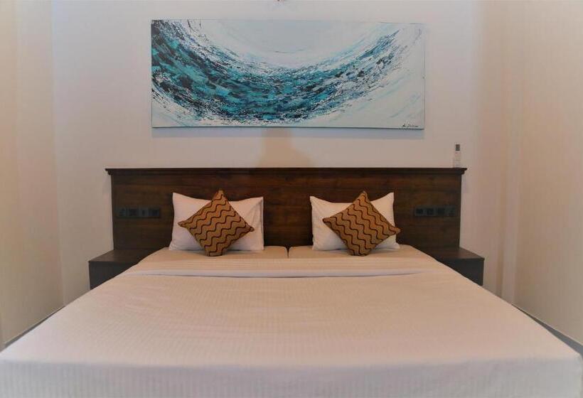 Standardzimmer mit Poolblick, Villa Maria