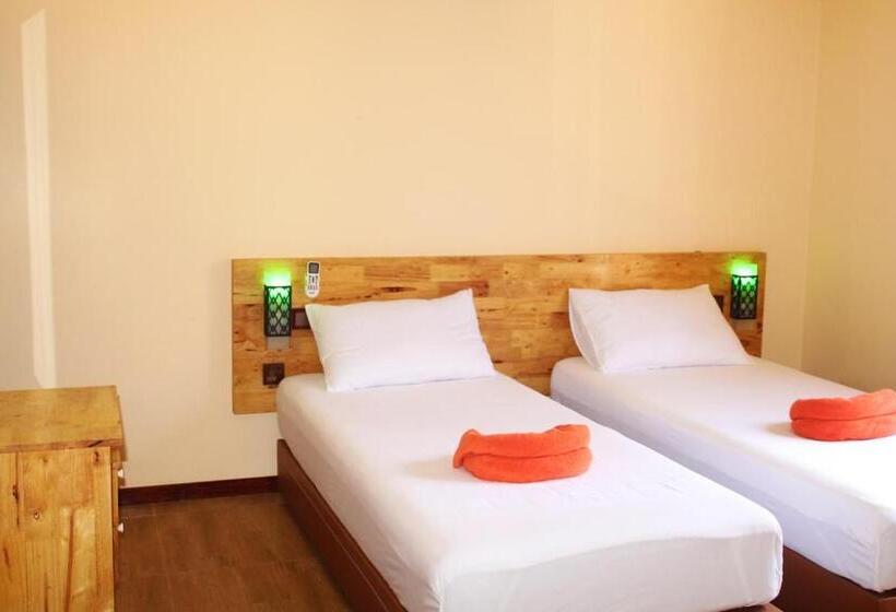 اتاق استاندارد, Ninos K.guraidhoo