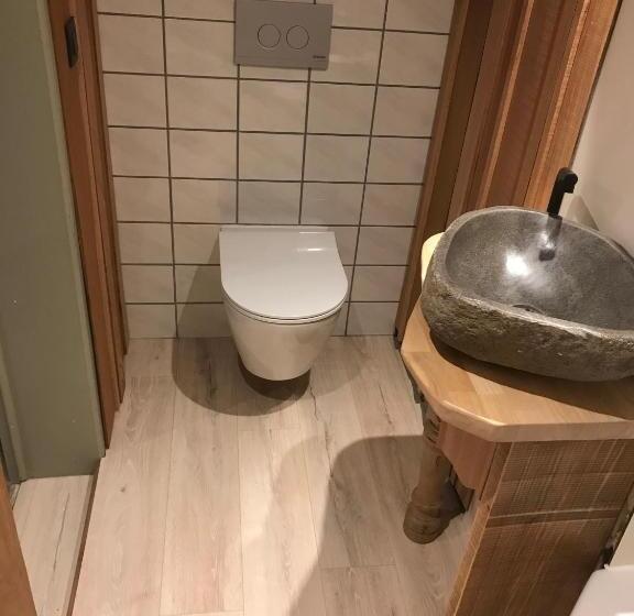 غرفة قياسية, Bois & Repos