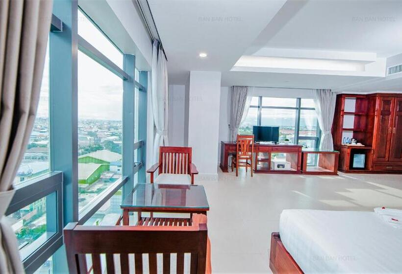 סוויטה עם נוף לעיר, Ban Ban