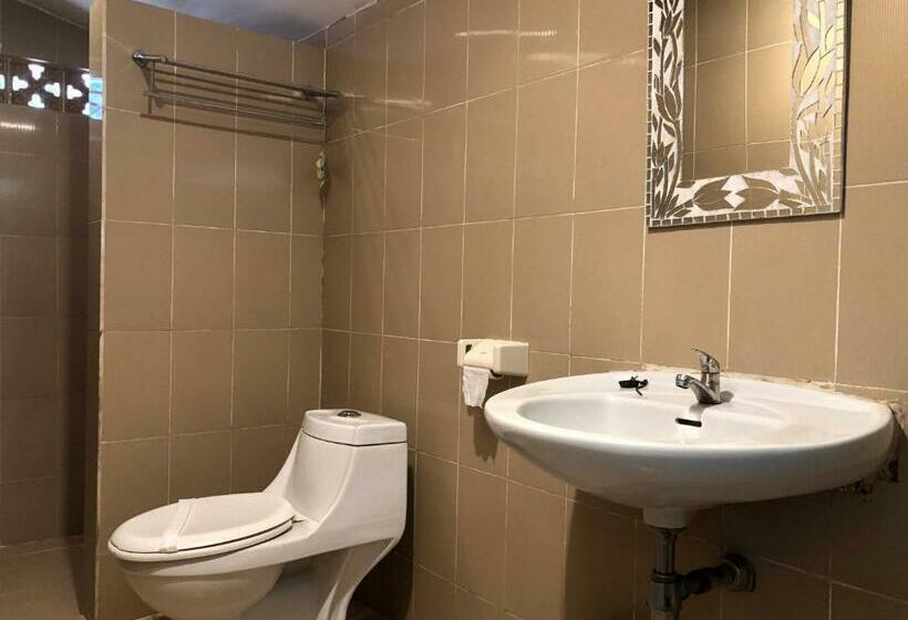 디럭스 룸, Bens Homestay Mitra Reddoorz