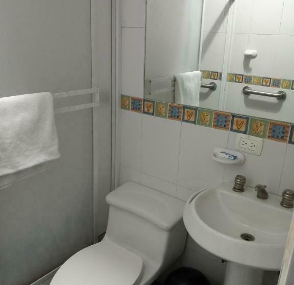 חדר סטנדרט שתי מיטות זוגיות, Hostal El Callejón