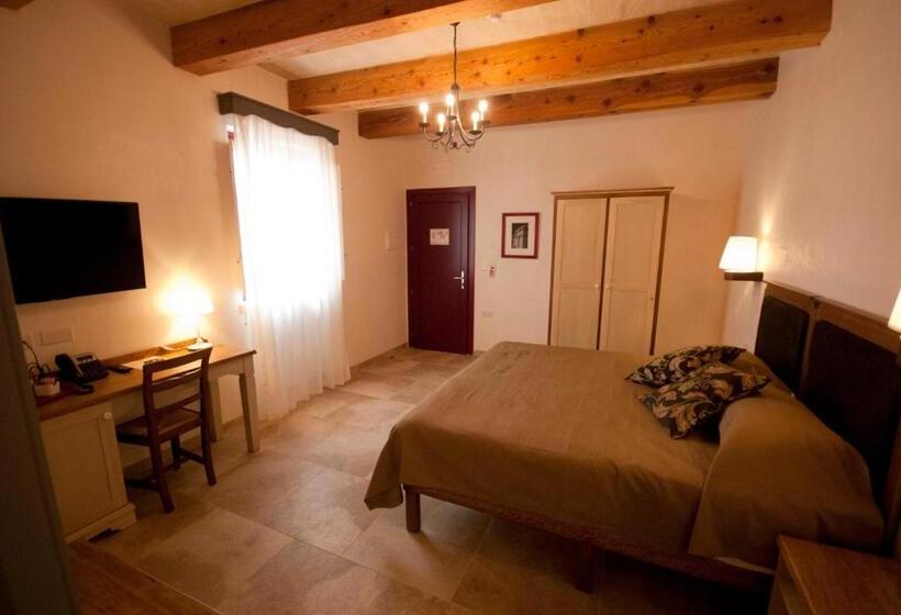 اتاق استاندارد, Mulberries