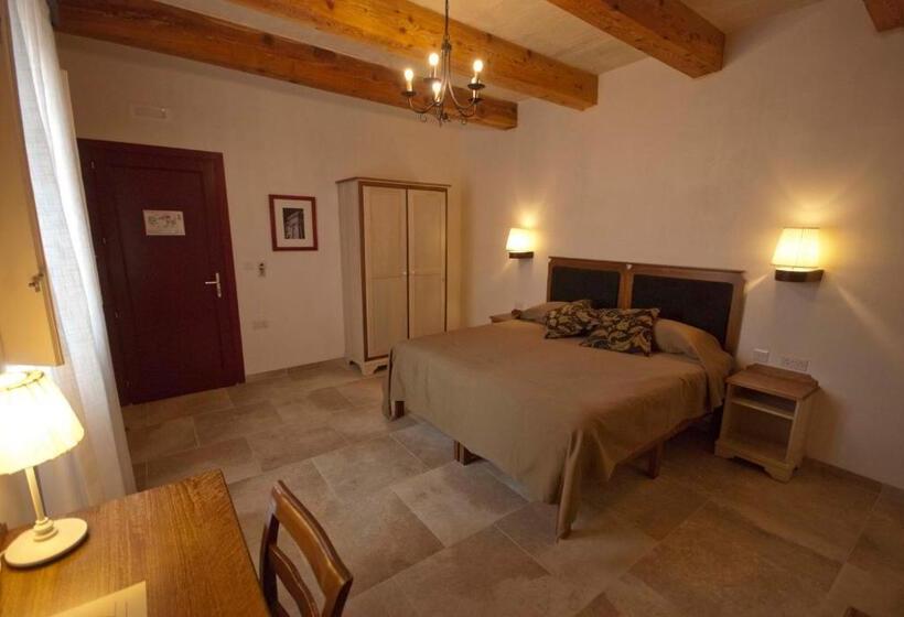 اتاق استاندارد, Mulberries