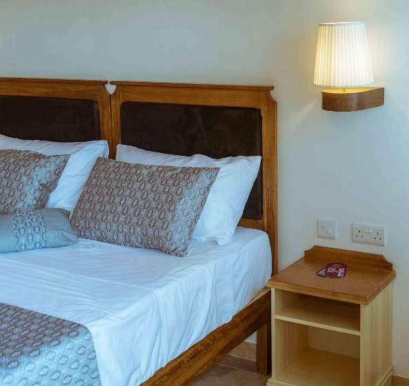 اتاق استاندارد با چشمانداز باغ, Mulberries