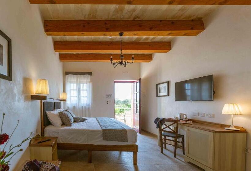 اتاق استاندارد با چشمانداز باغ, Mulberries