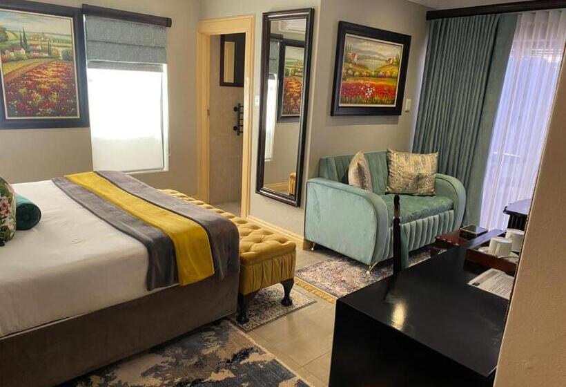 סוויטה דלוקס, Sasavona Boutique