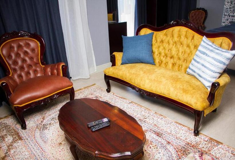 סוויטה נשיאותית, Sasavona Boutique