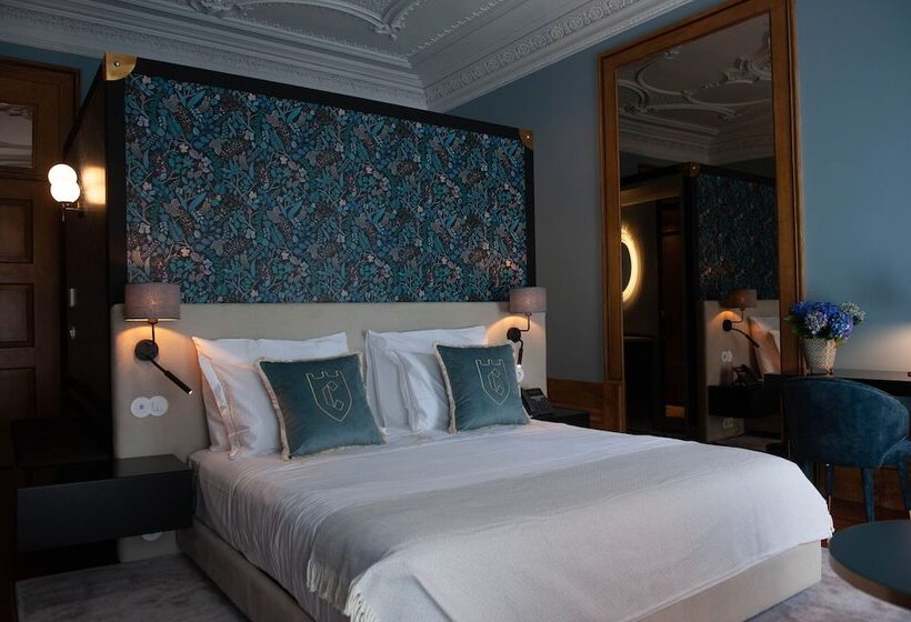 디럭스 룸, Torel Royal Court