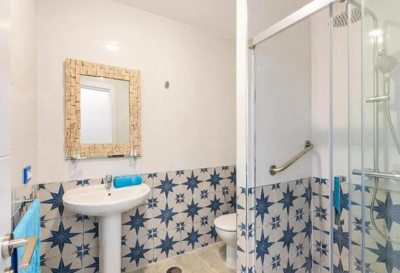 اتاق لوکس, Okeanos Eco Guest House