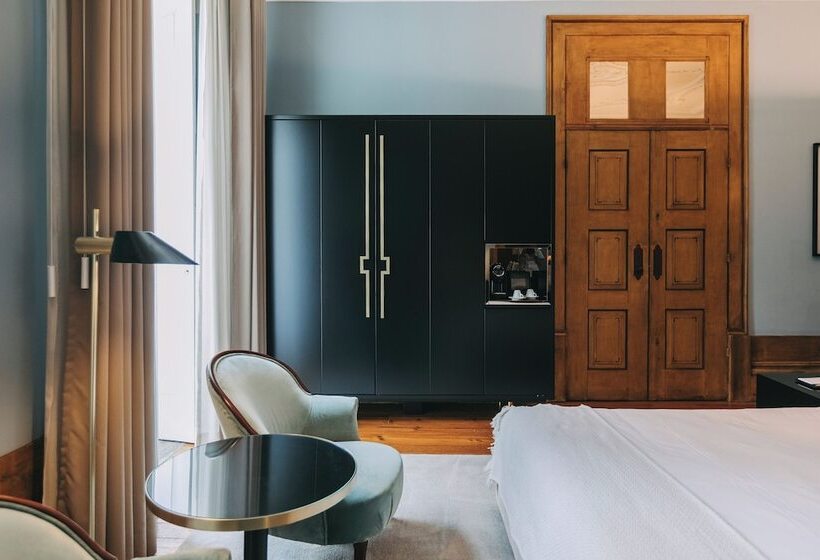Classic room with balcony, Torel Royal Court