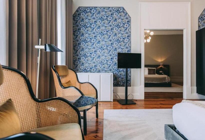 스탠다드 룸, Torel Royal Court