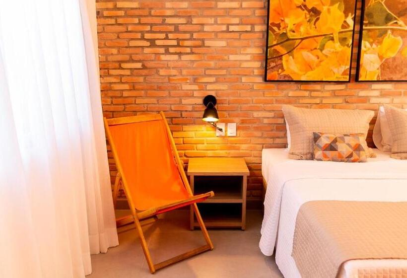 Трехместный Номер Deluxe, Pousada Das Flores