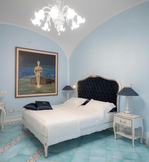 ファミリールーム, La Rondinaia