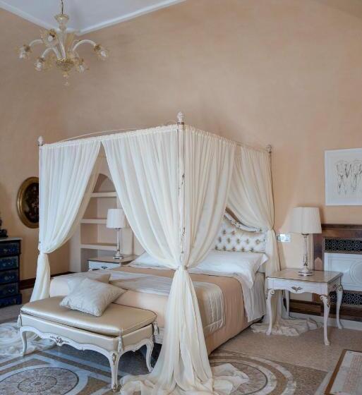 キングサイズベッドのスイートルーム, La Rondinaia