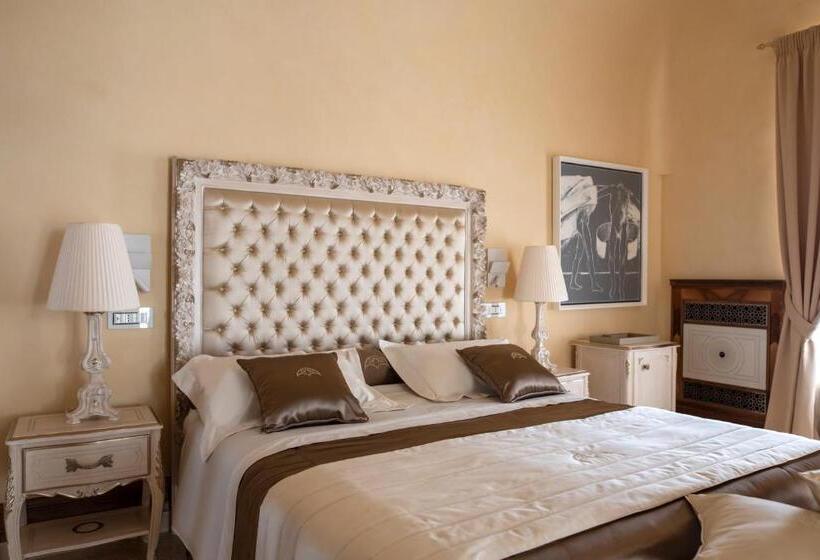 デラックススイート, La Rondinaia