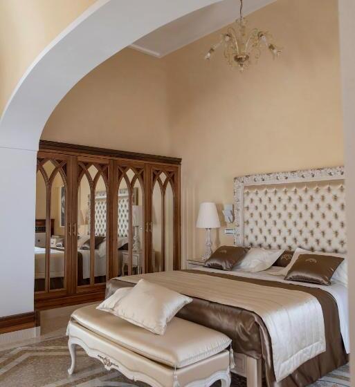 デラックススイート, La Rondinaia