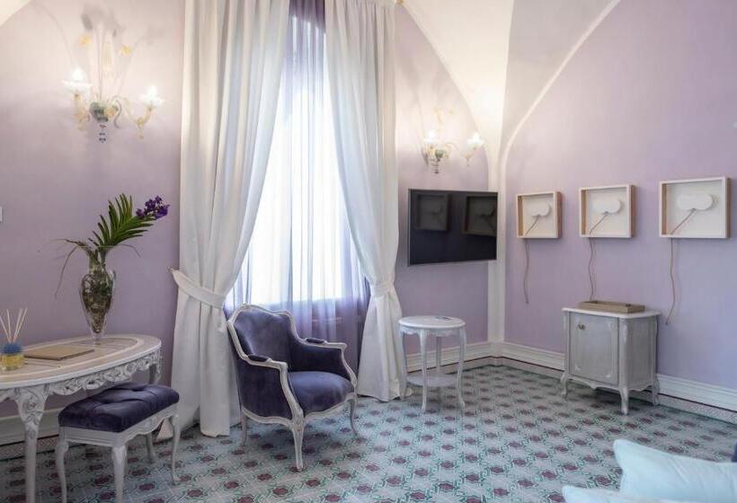 オーシャンビューデラックスルーム, La Rondinaia